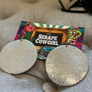 Brand new earrings!!